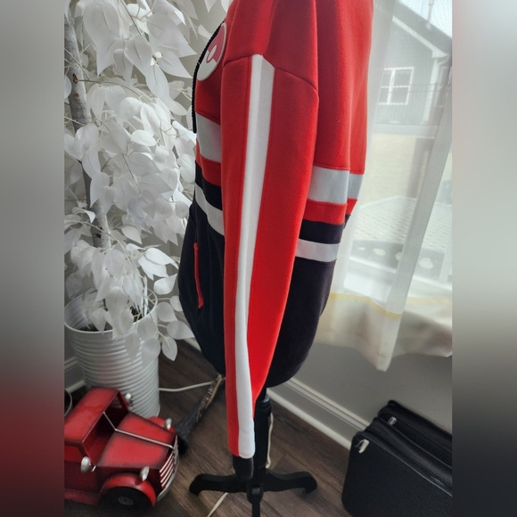 Pokemon Red Pullover Hoodie Adult Size Medium NWOT - Picture 4 of 6